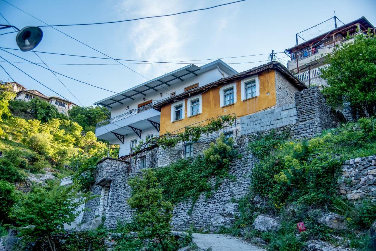 Grandma'S Home Gjirokastër Extérieur photo