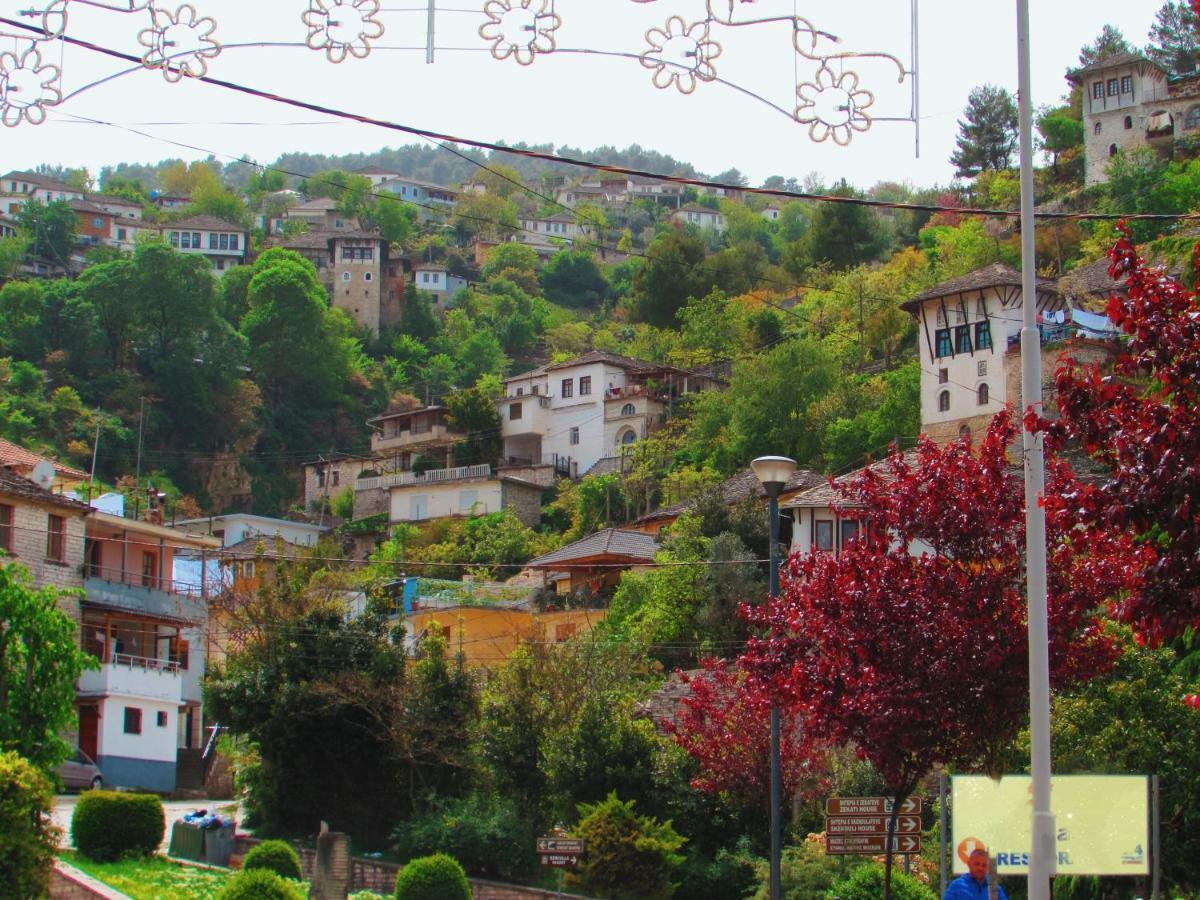 Grandma'S Home Gjirokastër Extérieur photo